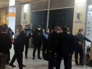 Zabıtalar, Avrupa'nın en büyük mobilya fuarını neden bastı?