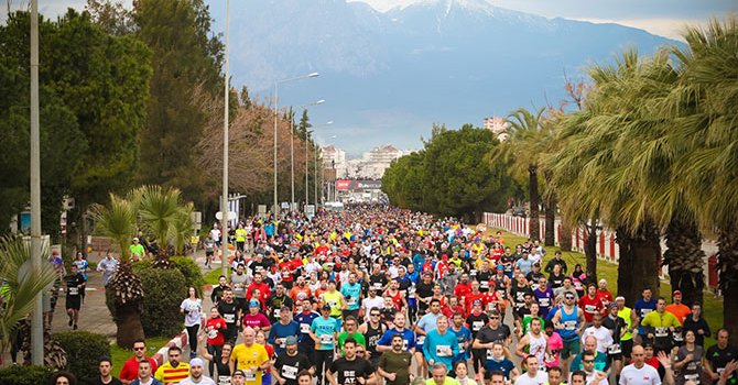 ‘Lifestyle’ maratonu Runtalya bu yıl 17. kez koşulacak