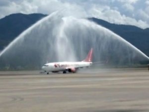 Dalaman'a ilk turist uçağı İsrail'den indi
