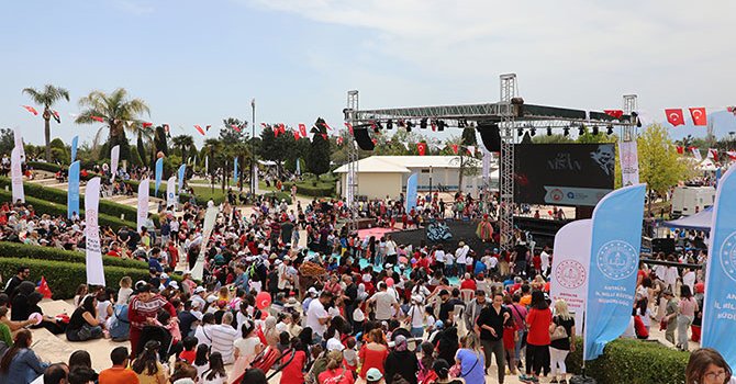 300 bambini provenienti da 12 paesi si sono divertiti ad Antalya