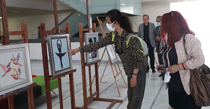 Antalya da otizm farkındalık sergisi açıldı