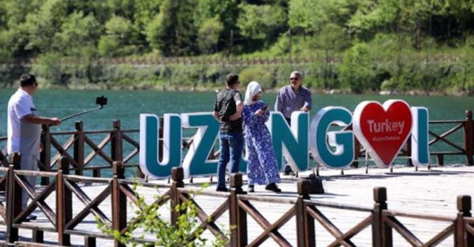 Gazipaşa'ya ilk yolcu uçağı indi
