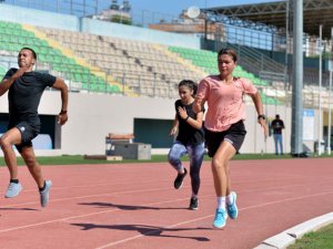 Antalya Muratpaşa Belediyesi triatlon kursu açtı