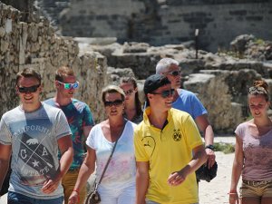 Antalya'ya her gün hava yolu ile 70 bin turist geliyor