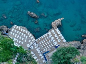 Antalya'da mavi bayraklı falez plajları online oldu