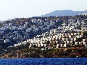 Bodrum'da 2 milyon TL'lik vurguncu sahte emlakçılara operasyon