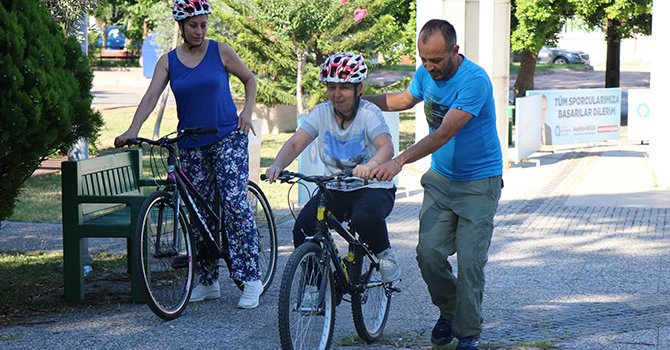 Antalya'da pedal çevirmek isteyenlere ücretsiz kurs
