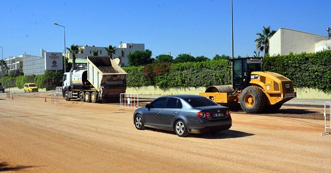 Turizm bölgelerinde yol genişliği 20 metreye çıkarıldı