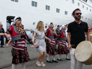 Trabzon Limanı beş yıl sonra kruvaziyer gemisi ağırladı