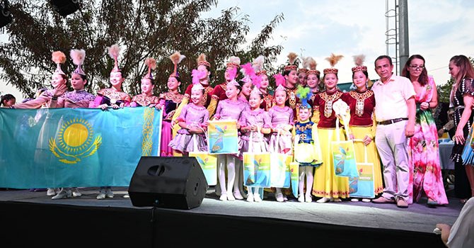 Güneş Evi Festivali'ne 6 ülkeden 100 çocuk katıldı