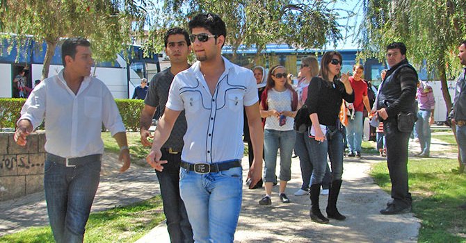 Almanya'da yaşayan İranlı Gençler: Avrupalı olduk