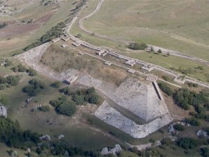Yüzyıldır bilinen yeraltı tünelinde yeni keşif