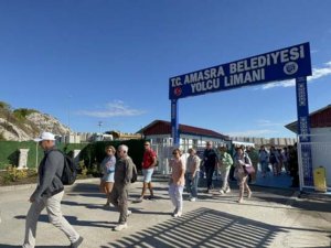 Amasra Limanı'na 2'nci kruvaziyerle 779 yolcu geldi