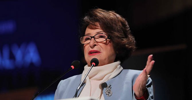 Budayıcıoğlu: Yatmaya mutlu giden uykusunu güzel alır