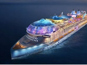 Dünyanın en büyük yolcu gemisi Icon of the Seas, görücüye çıktı