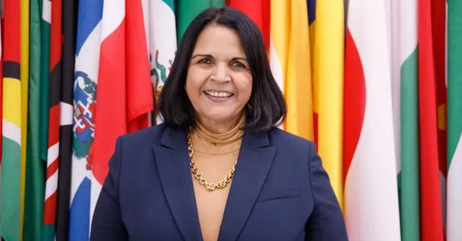 Ünlü Aktivist Mirabal İzmirli gazetecilerle buluşuyor