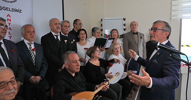 Mavi Ev'de Alzheimer hastalarına konser verildi