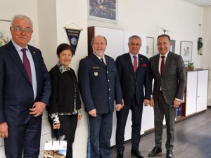 Başkan Topaloğlu Nünberg Belediye Başkanına Kemer'i tanıttı