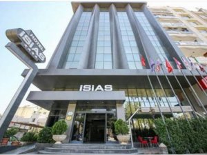 Çöken otelde 16 rehber ve şoför kurtarılamadı