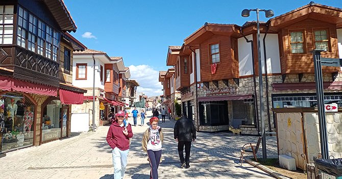 Barselona yankesici kaynıyor