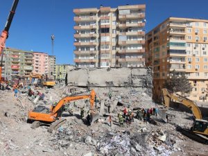 Bakan Kurum: 10 ilde 41 bin 791 bina için yıkık