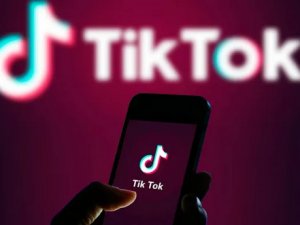 İngiltere, kamu çalışanlarına TikTok'u yasakladı