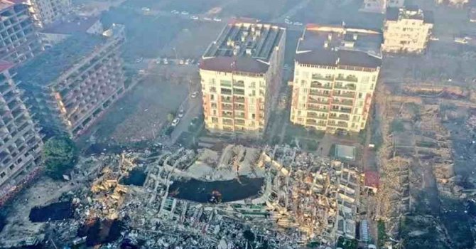 Metro Turizme, Hakan Özder