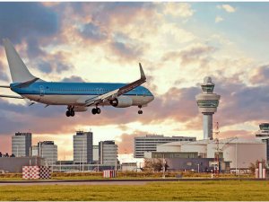 Amsterdam-Schiphol Havalimanı, hava trafiğini sınırlıyor