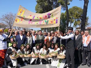 Alaçatı Ot Festivali deprem yararına yapılacak