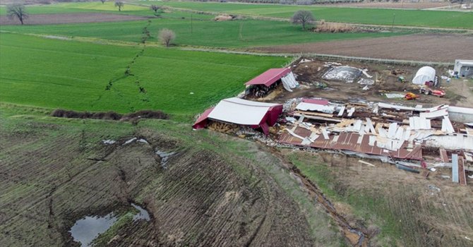 Merkel dönerci oldu