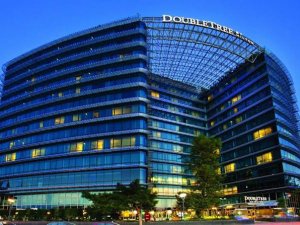 Ünlü otel Moda Hilton 66 milyon dolara satıldı