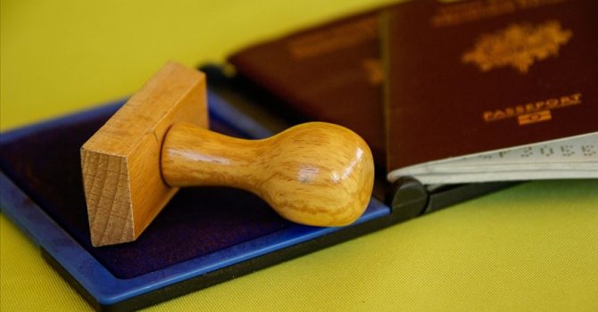 Yemeği yapar, karımı da döverim