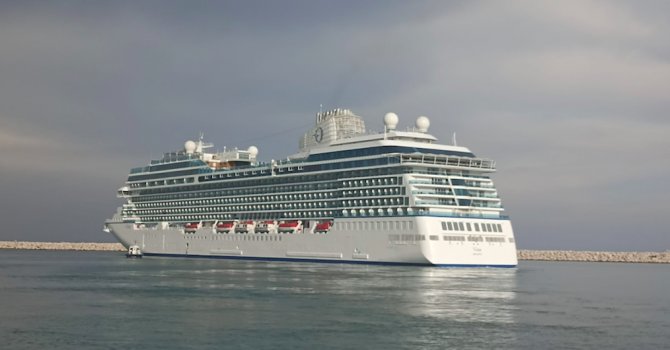 QTerminals Antalya Limanı, lüks yolcu gemisi Vista’yı ağırladı