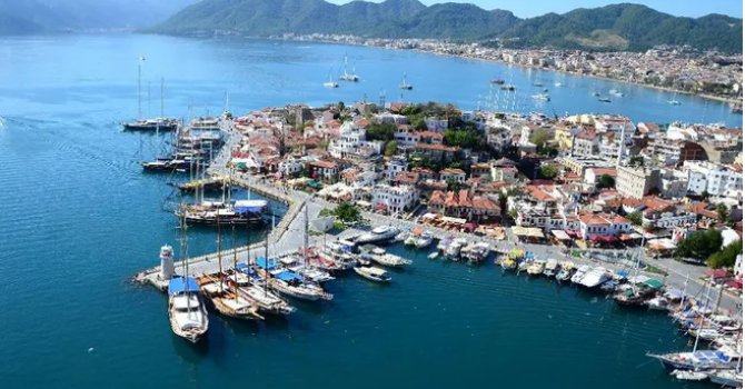 Marmaris İngiliz rekoru kırıyor, Bodrum dış pazar kaybediyor