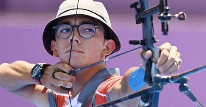 Geyik kızaklarıyla yarış