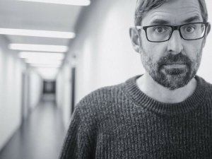 Belgeselci Louis Theroux, WTM 2023’ün kapanış konuşmacısı
