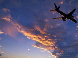 Yakıt fiyatı arttı, uçak bileti fiyatları artıyor