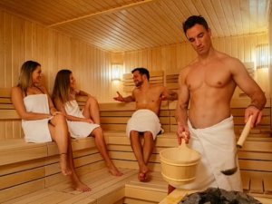 İsveç'i karıştıran sauna yasağı 