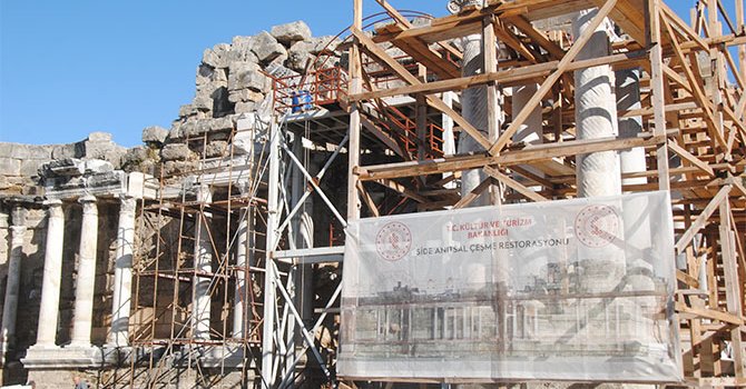 Side kazısı 4 aydan 12 aya yayıldı, tarihi doku ortaya çıktı