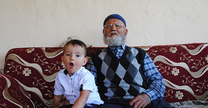 Taş duvar ustası Ramazan Dede bir hafta sonra 100 yaşına giriyor