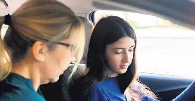 'Saz Çalan Adam'a 180 bin TL