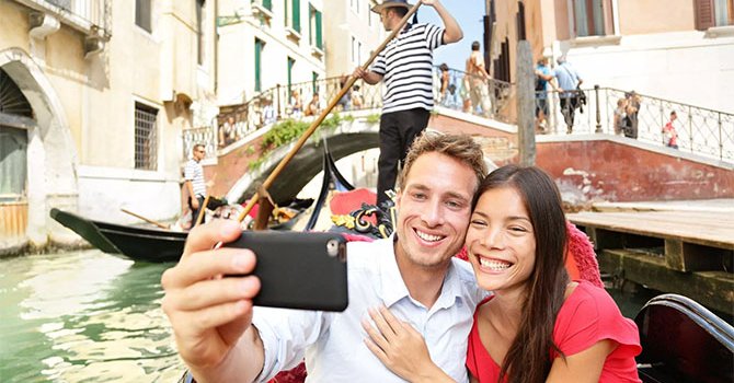 Selfie'ler köpekbalığı saldırılarından daha öldürücü