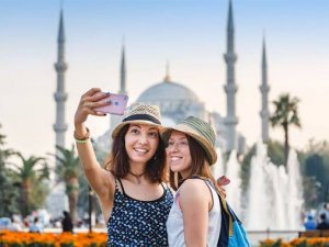 Turizm sektörü 2023’ü 2022’nin %10 üzerine taşıdı