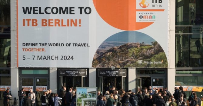 Çocuklar çikolataya bulandılar