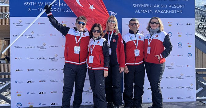 Türk gazeteciler yine madalya ile döndü