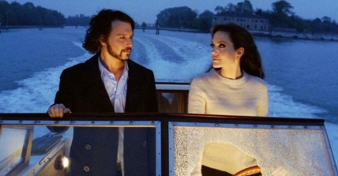 Turist filminin konusu ne? Turist filminin oyuncuları kim?