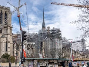 Notre Dame Katedrali yeniden açılış tarihini belirledi