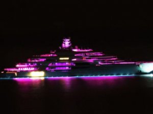 Rus çelik kralının yüzen sarayı Bodrum’da