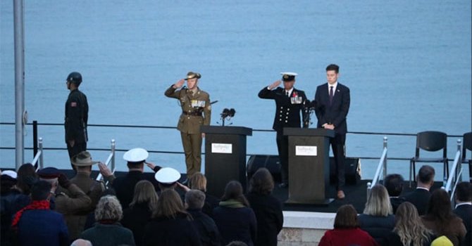 Anzaklar 'Şafak ayini' ile atalarını andı
