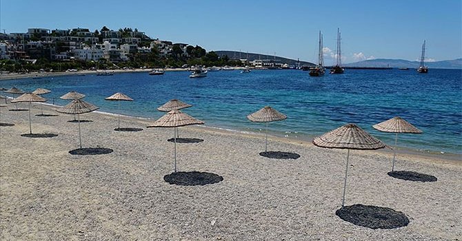 Bodrum Böylesini Görmedi: Halk Plajı Dışında Her Yer Boş!